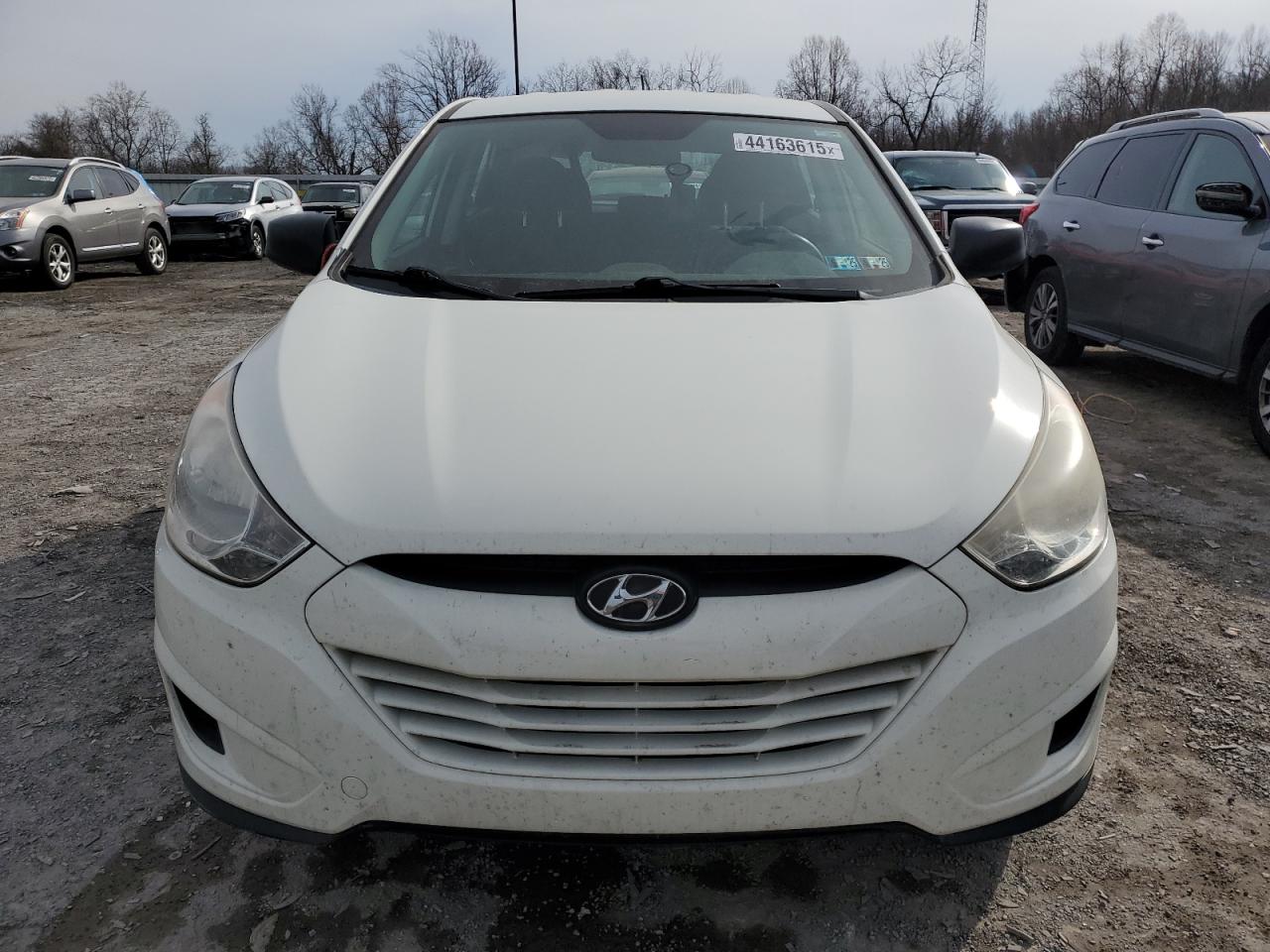 2010 Hyundai Tucson - Image 5