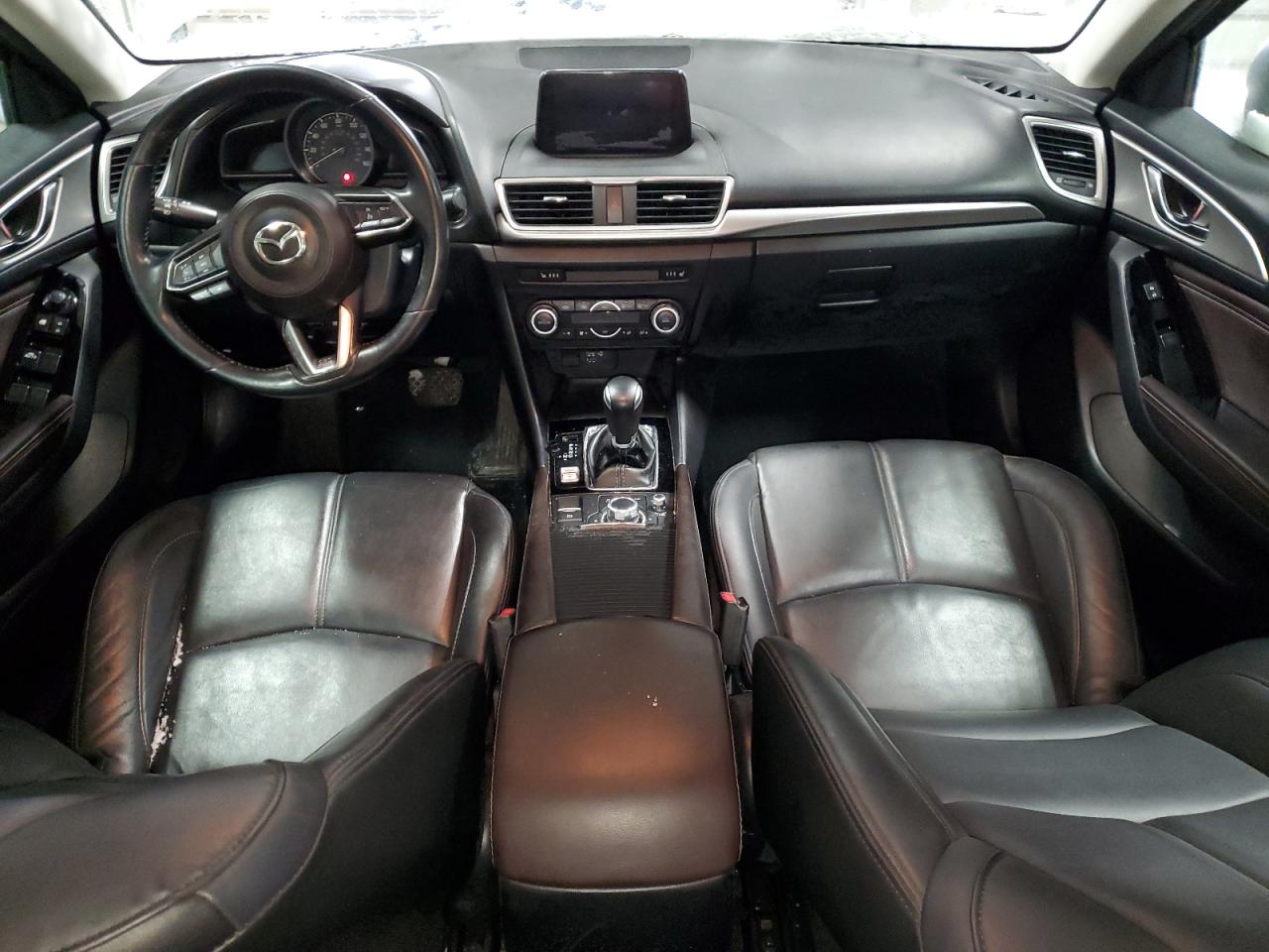 2018 Mazda 3 - Image 8