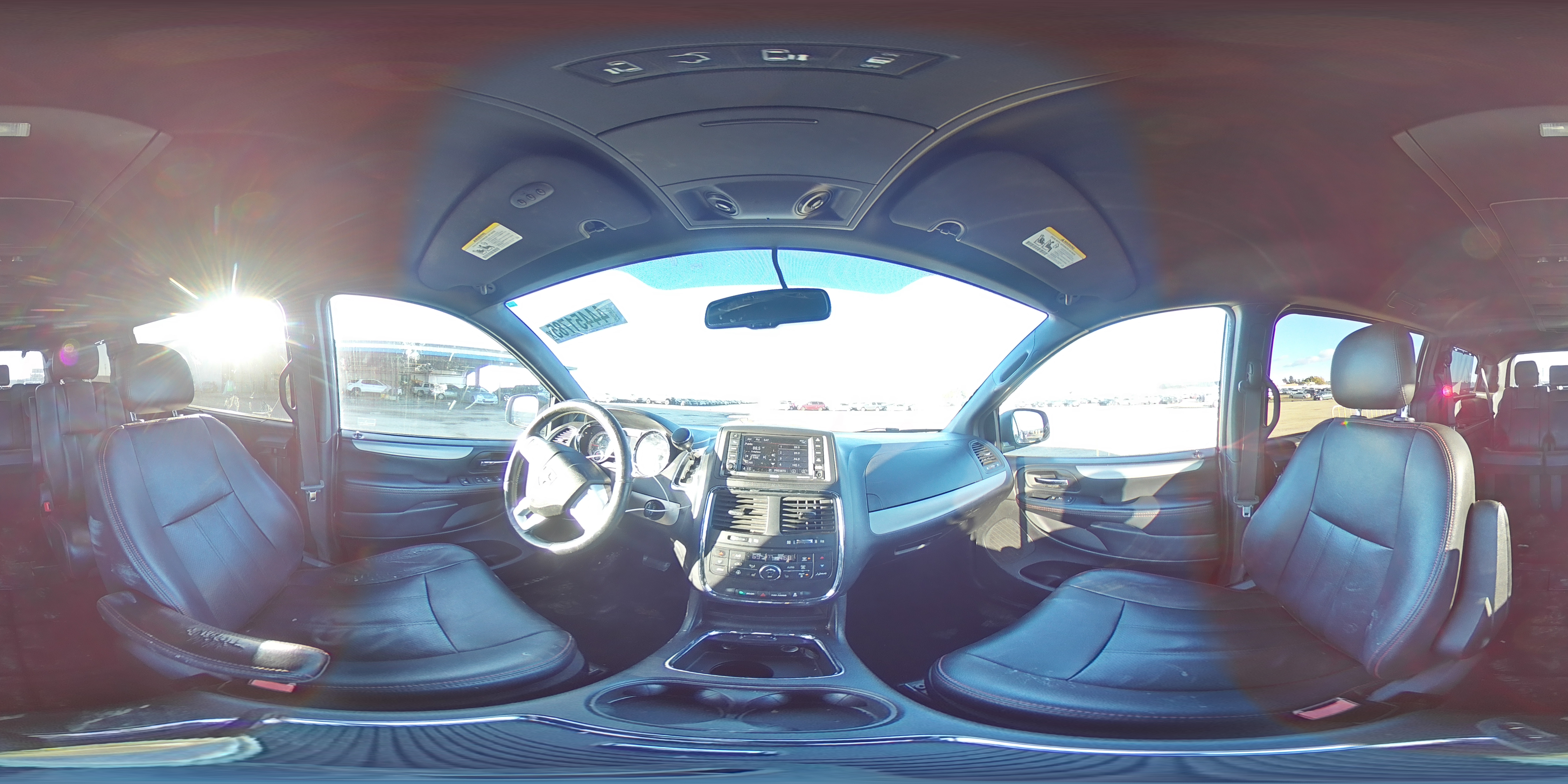 2017 Dodge Caravan - Image 13
