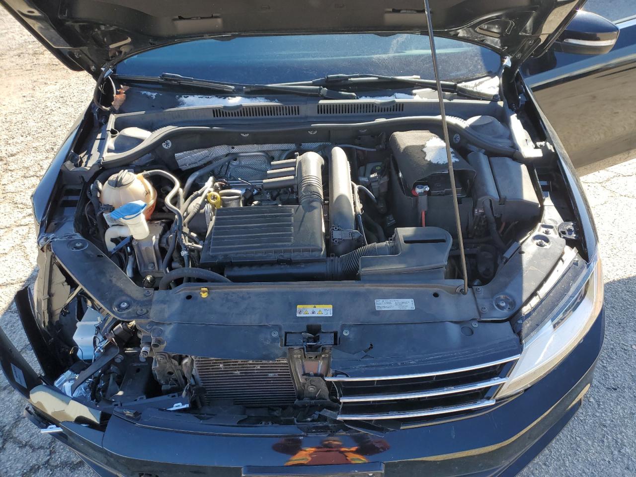 2017 Volkswagen Jetta - Image 11