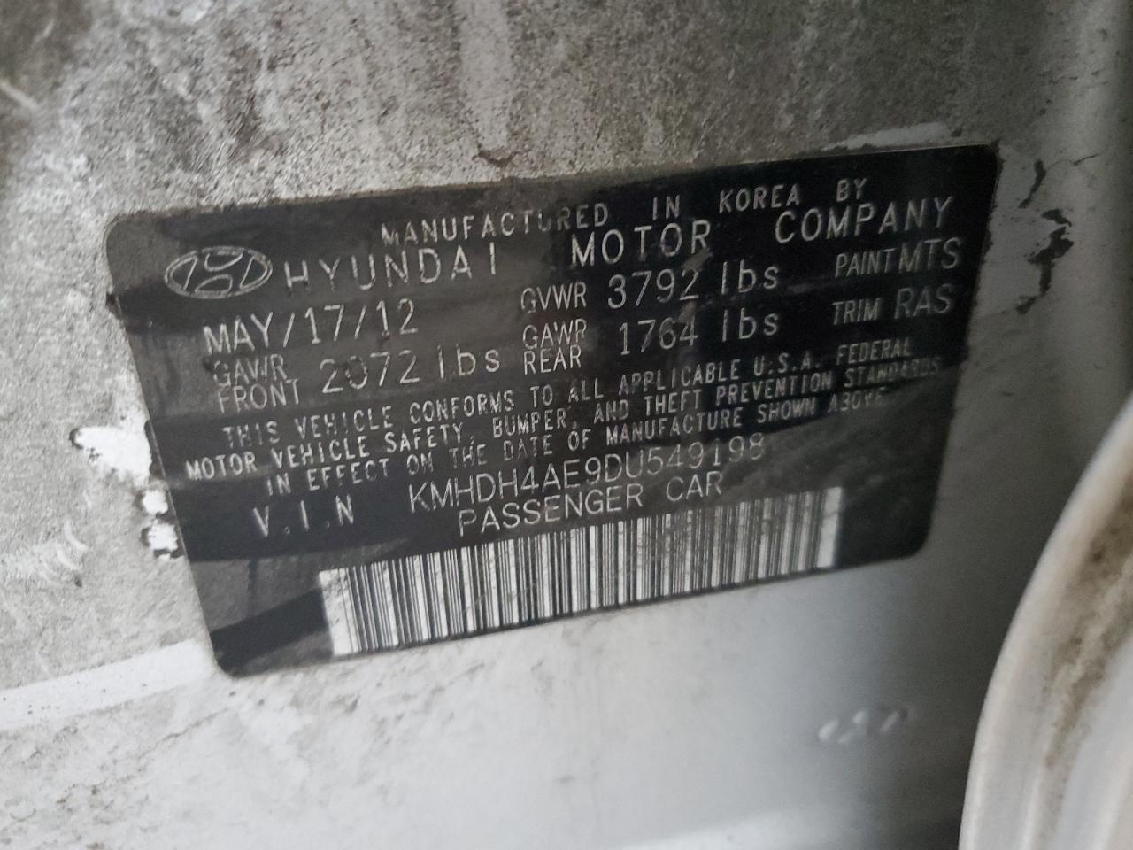 2013 Hyundai Elantra - Image 12
