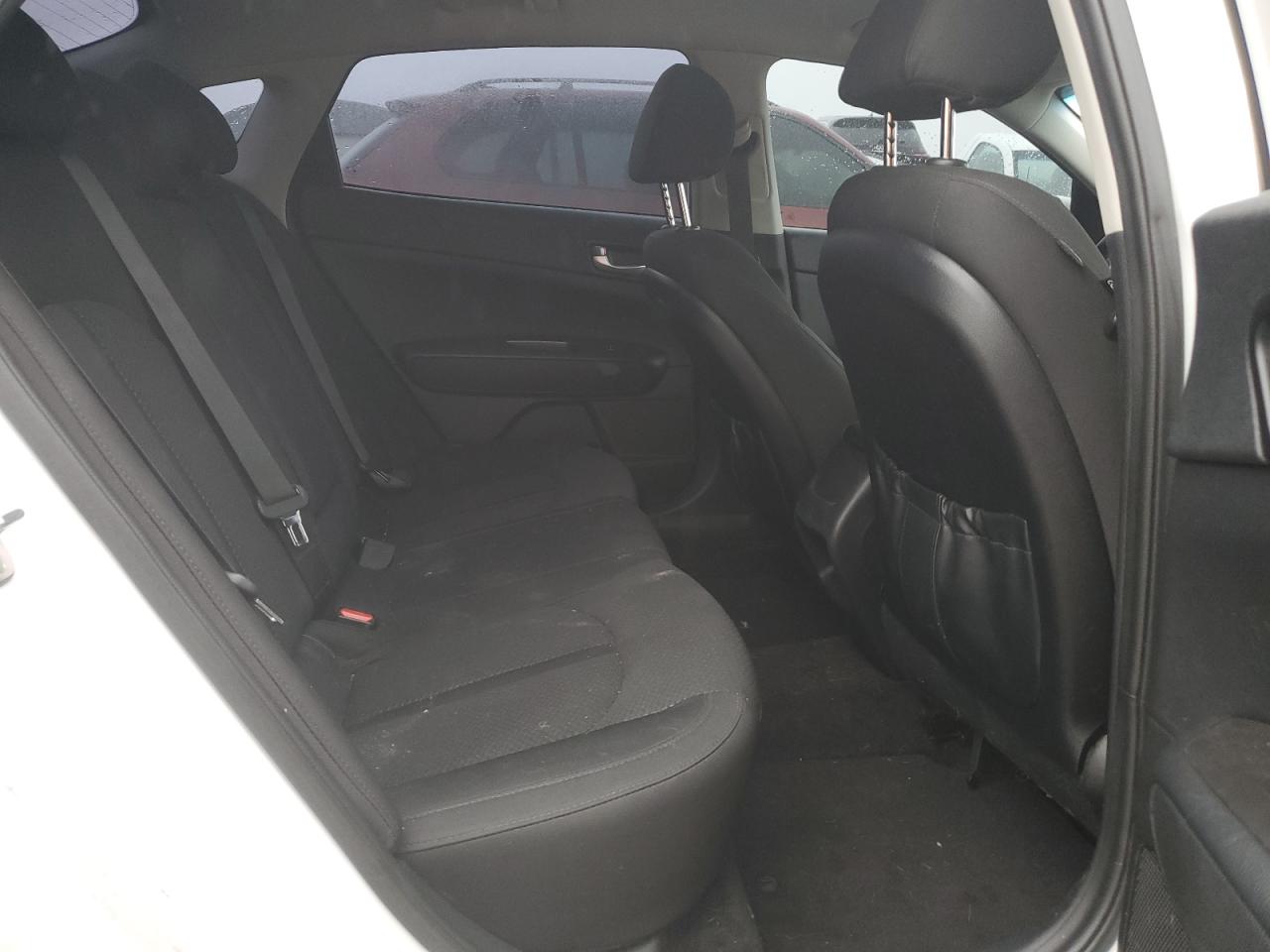 2018 Kia Optima - Image 10