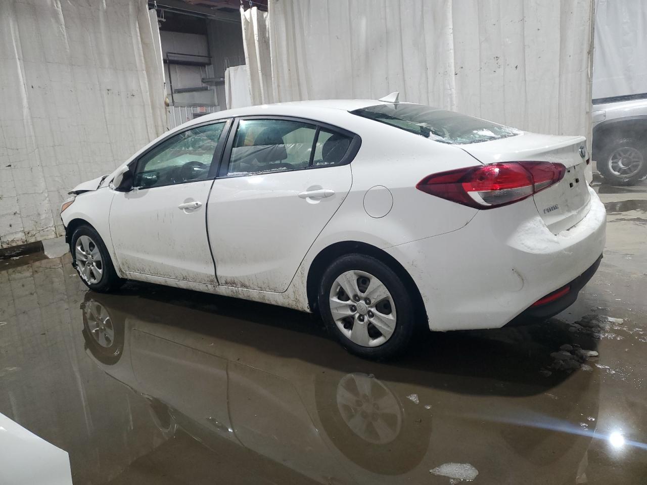 2018 Kia Forte - Image 2