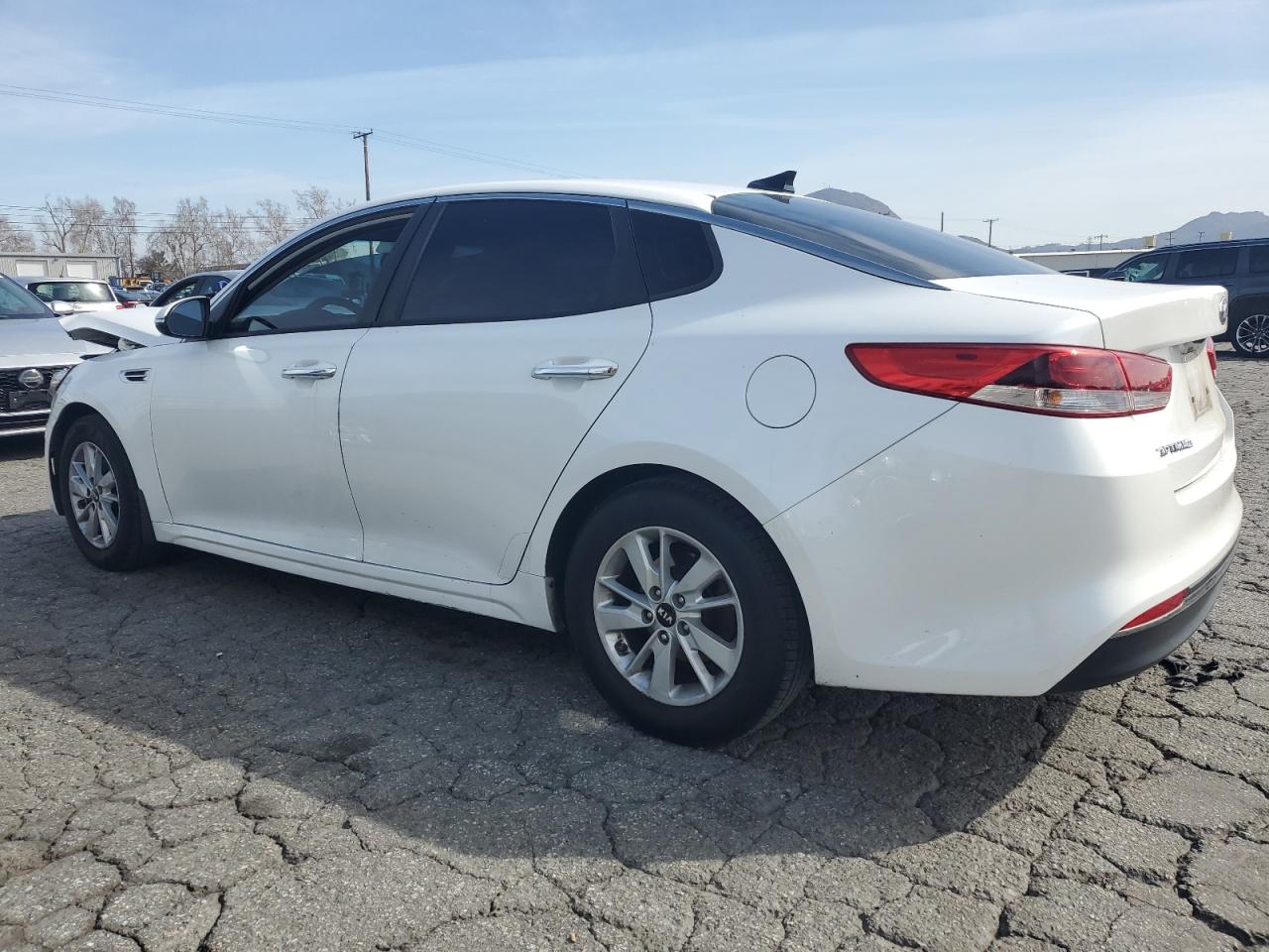 2016 Kia Optima - Image 2