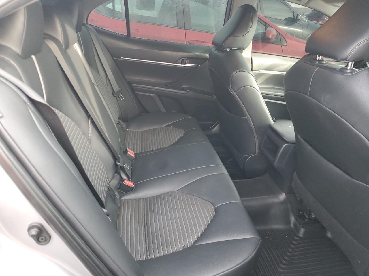 2019 Toyota Camry - Image 10