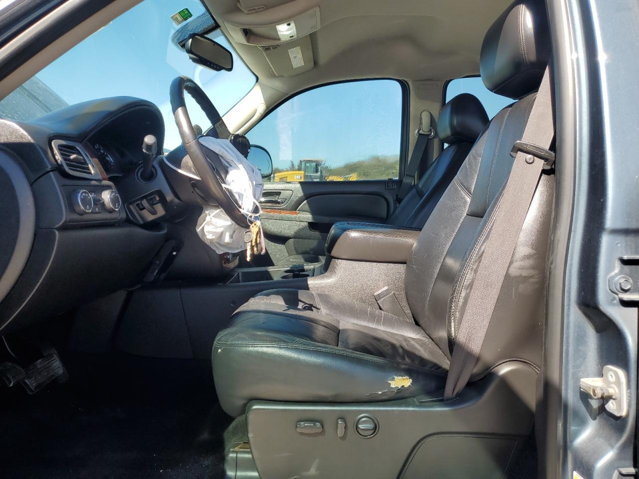 2010 Chevrolet Silverado - Image 7