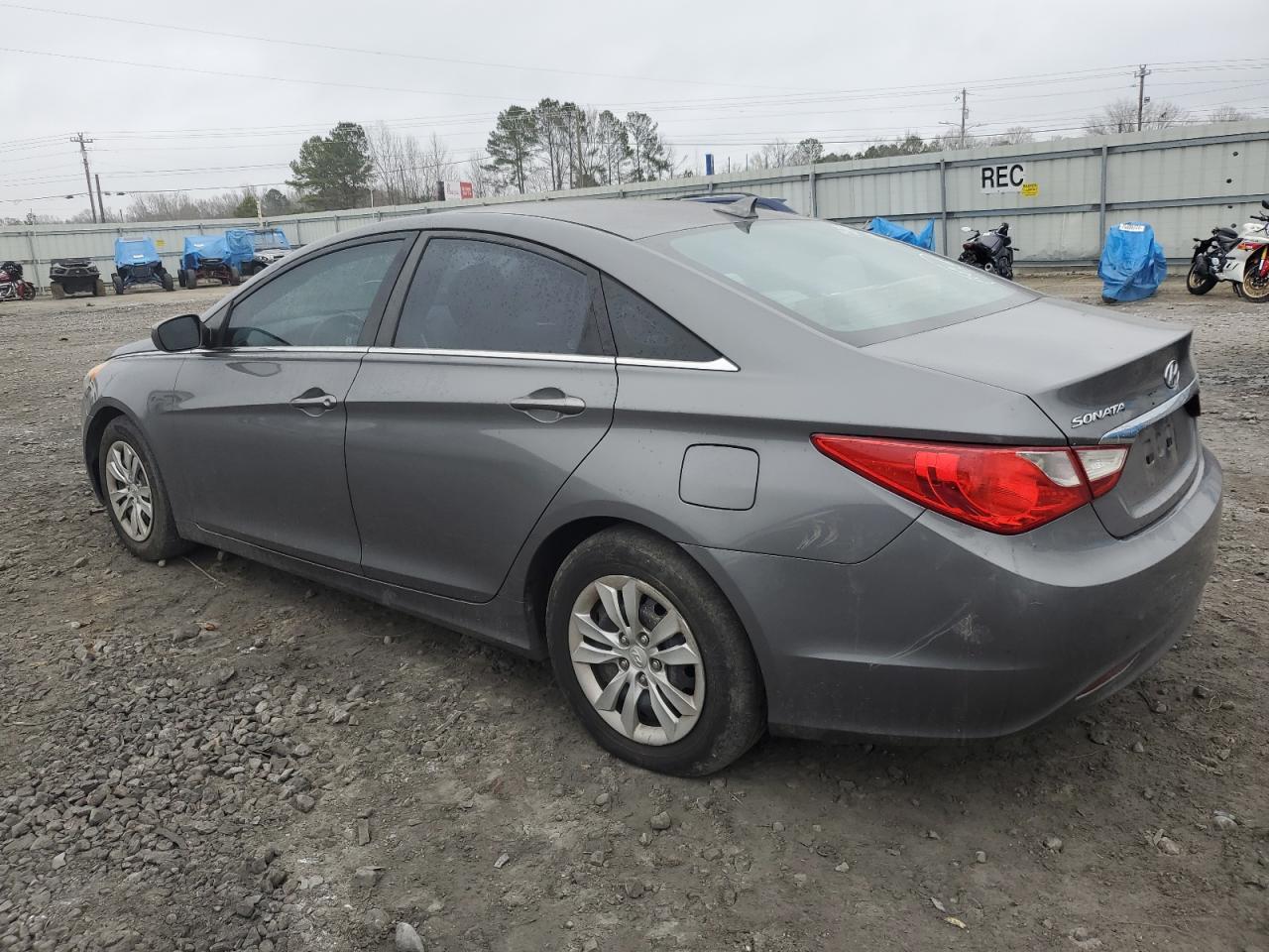 2013 Hyundai Sonata - Image 2
