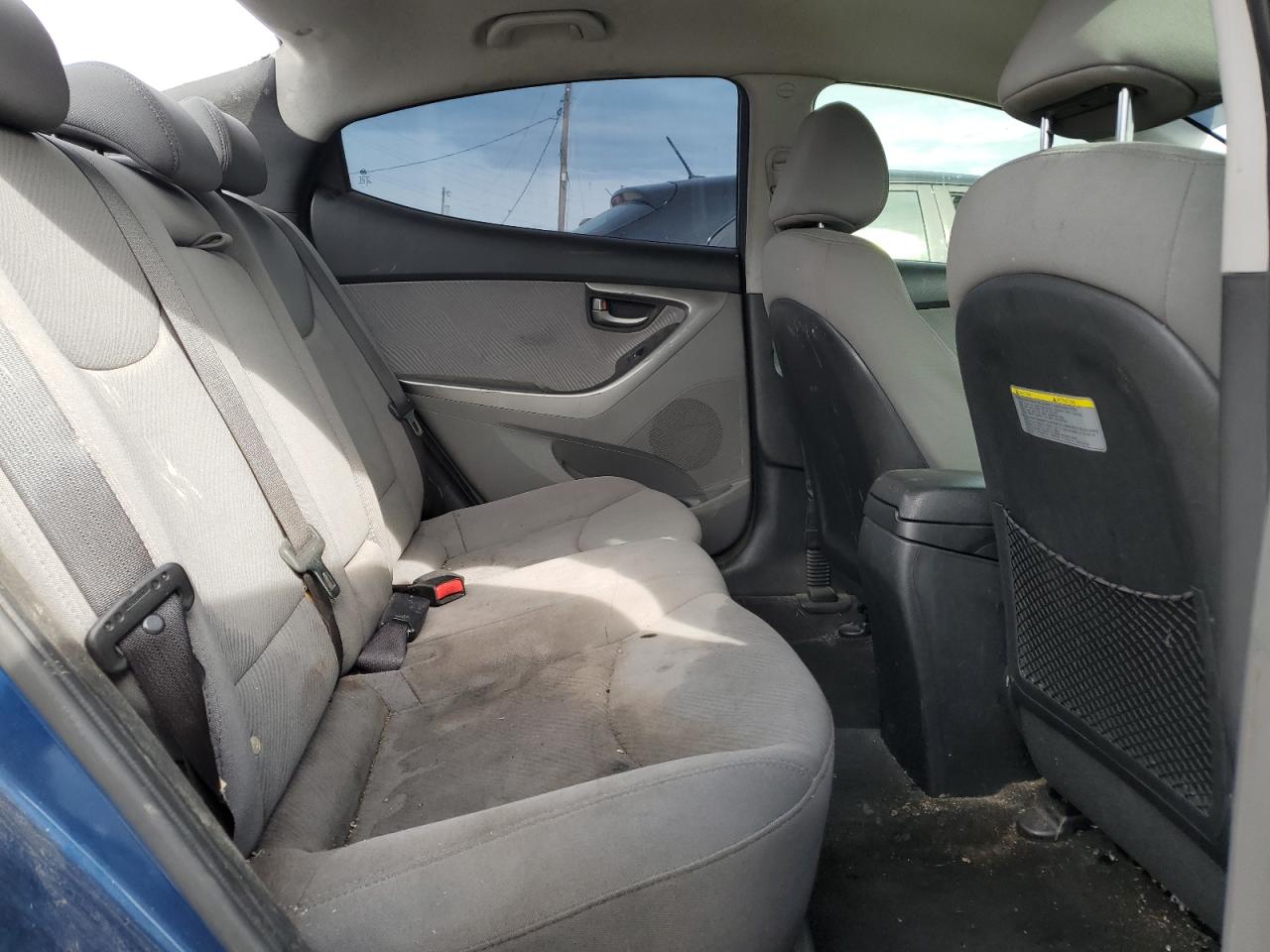 2013 Hyundai Elantra - Image 10