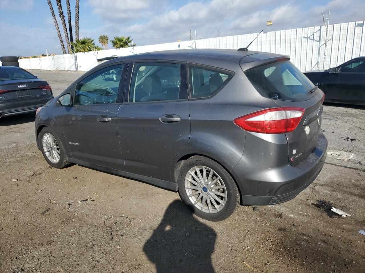 2013 Ford C-MAX - Image 2