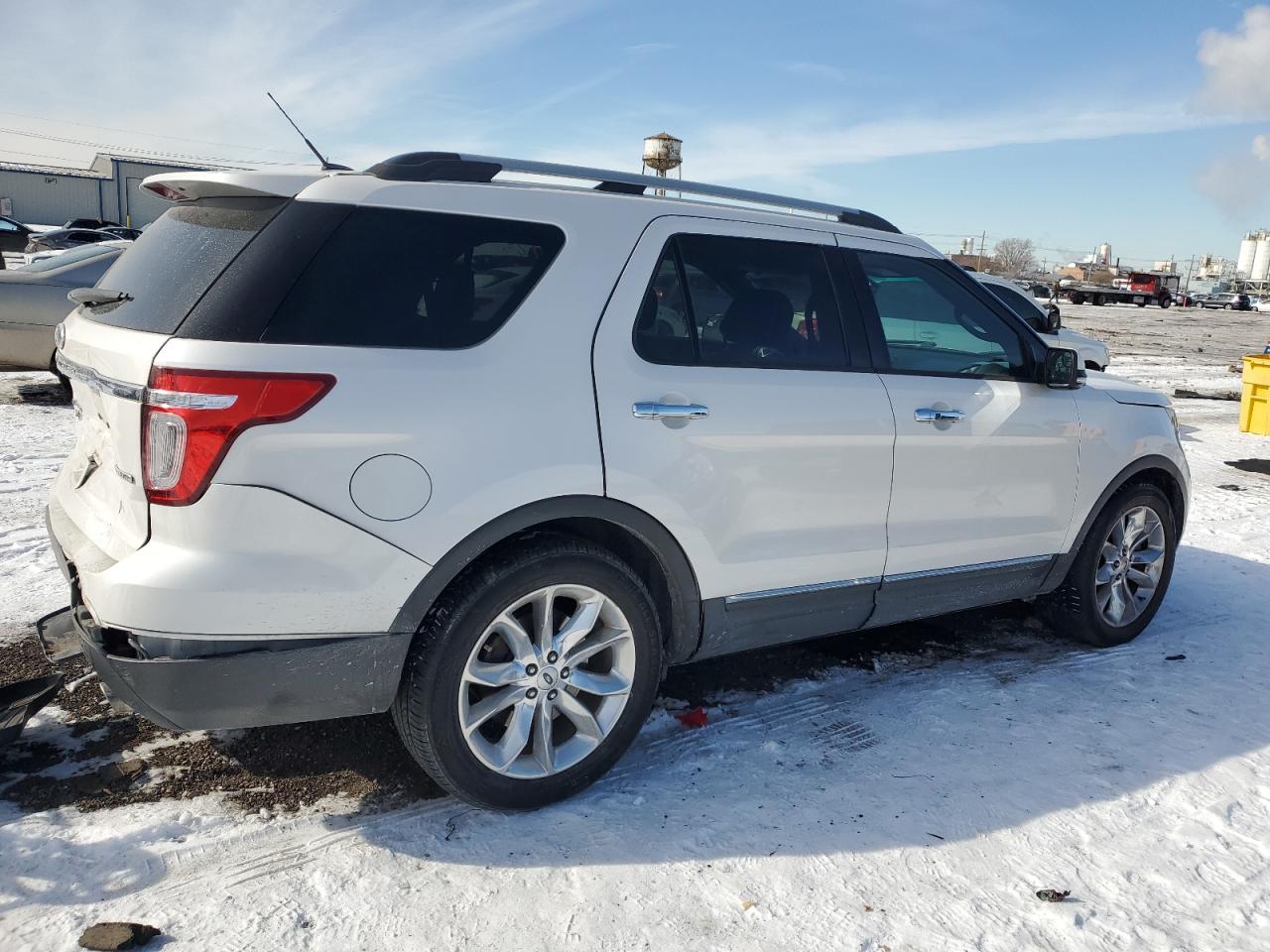 2015 Ford Explorer - Image 3