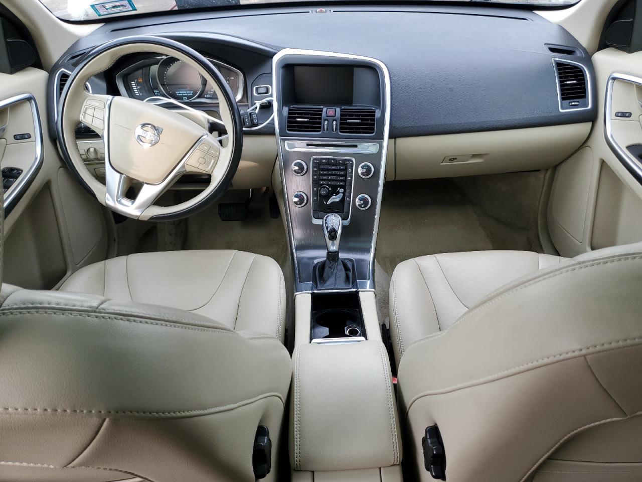 2015 Volvo XC60 - Image 8