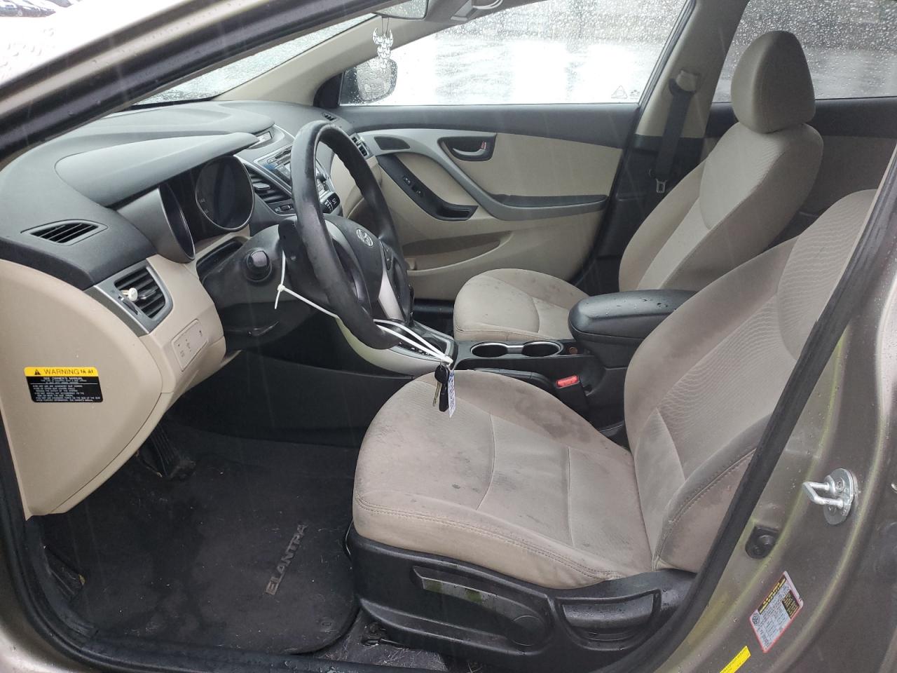 2014 Hyundai Elantra - Image 7
