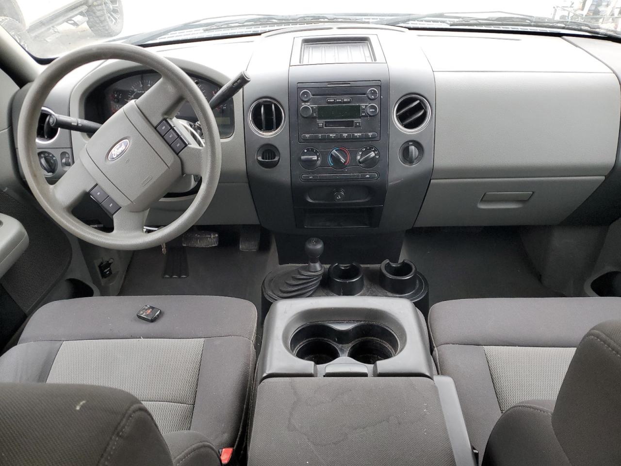 2004 Ford F-150 - Image 8