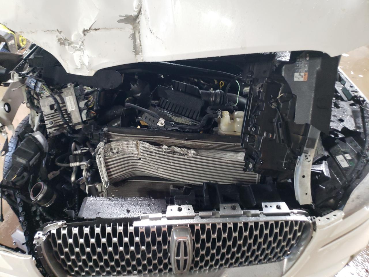2021 Lincoln Aviator - Image 11