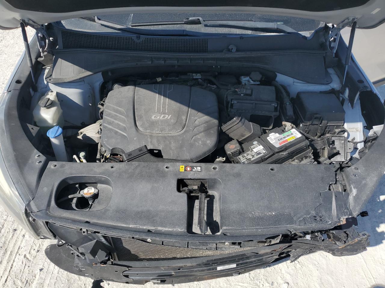 2016 Kia Sorento - Image 13
