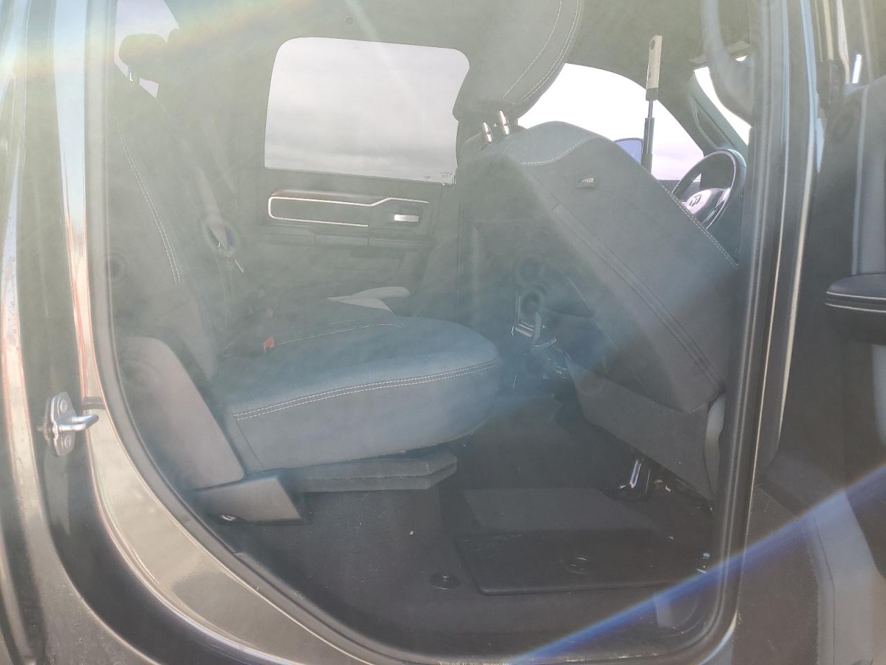 2021 RAM 2500 - Image 10