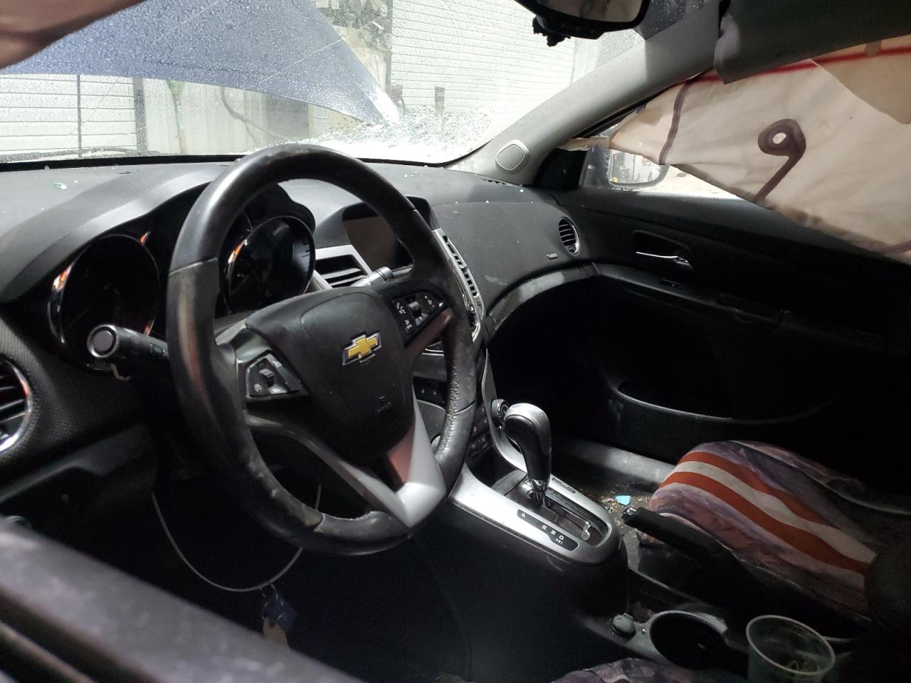 2013 Chevrolet Cruze - Image 8