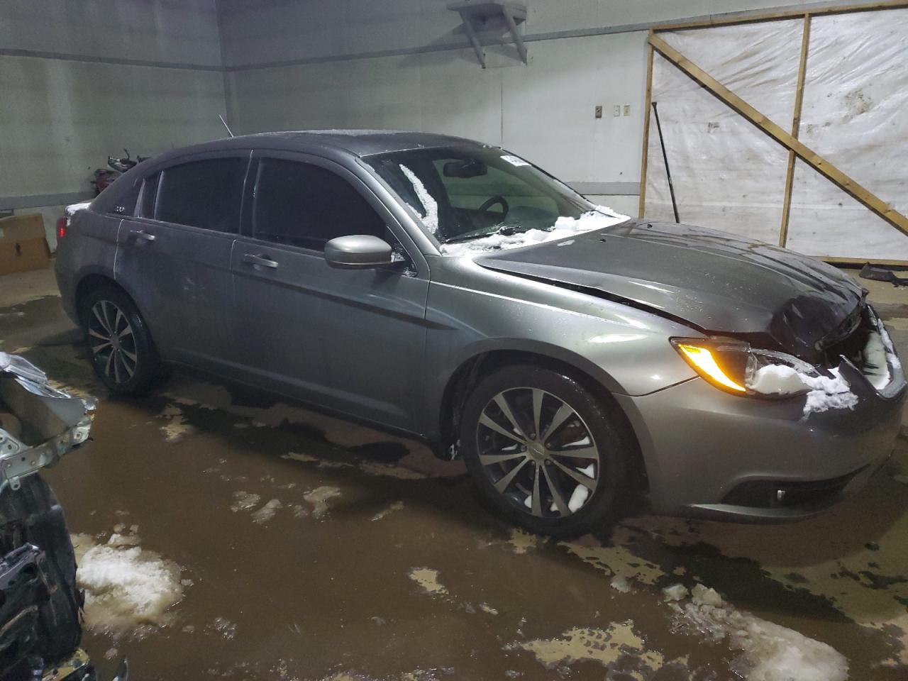 2013 Chrysler 200 - Image 4