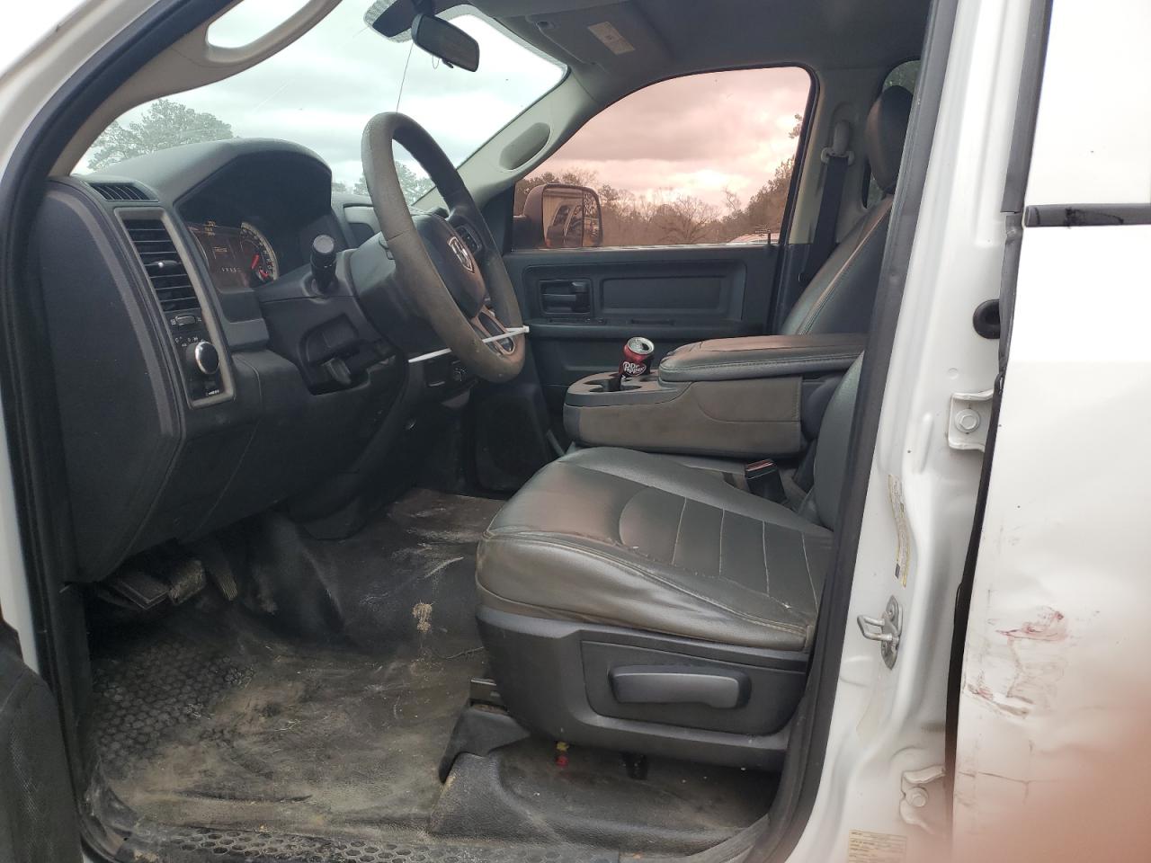 2017 RAM 3500 - Image 7
