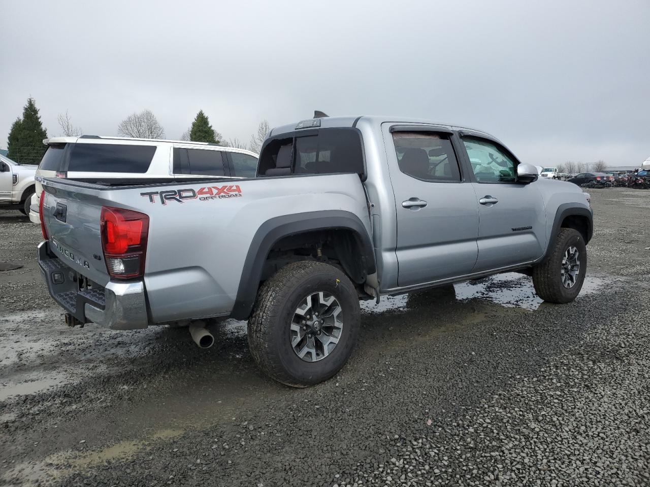 2019 Toyota Tacoma - Image 3