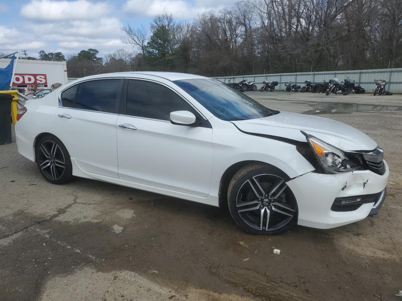 2016 Honda Accord - Image 4
