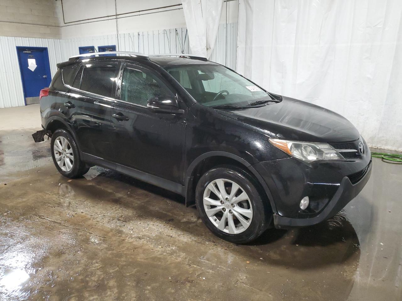 2015 Toyota RAV 4 - Image 4