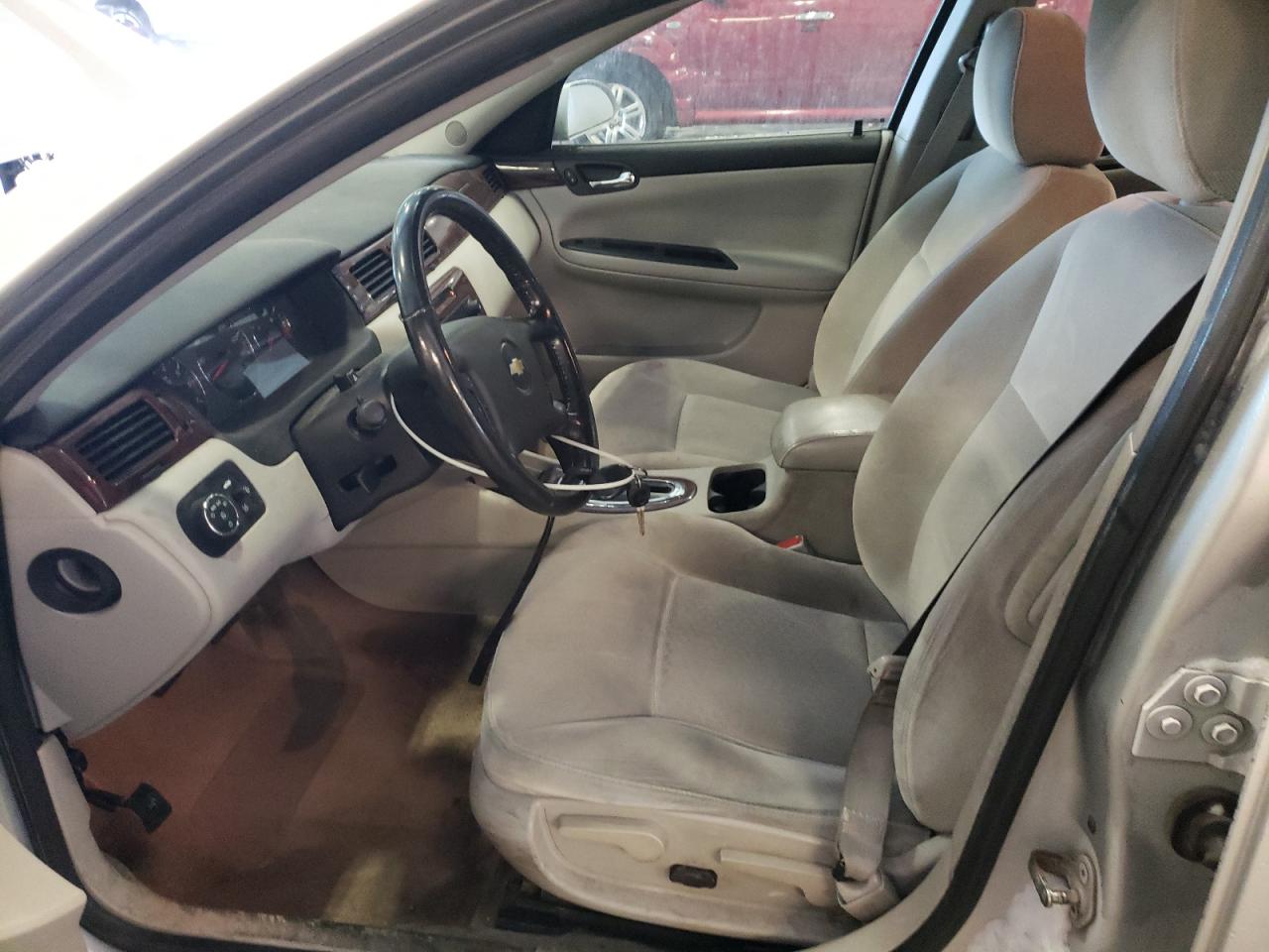 2011 Chevrolet Impala - Image 7