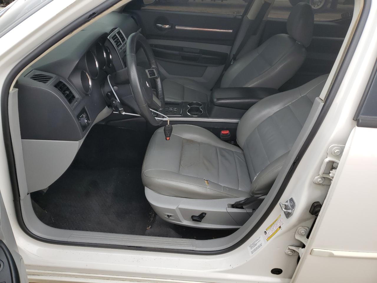 2010 Dodge Charger - Image 7