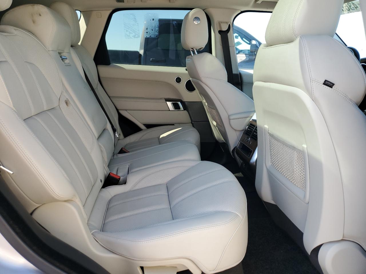 2016 Land Rover Range Rover - Image 10