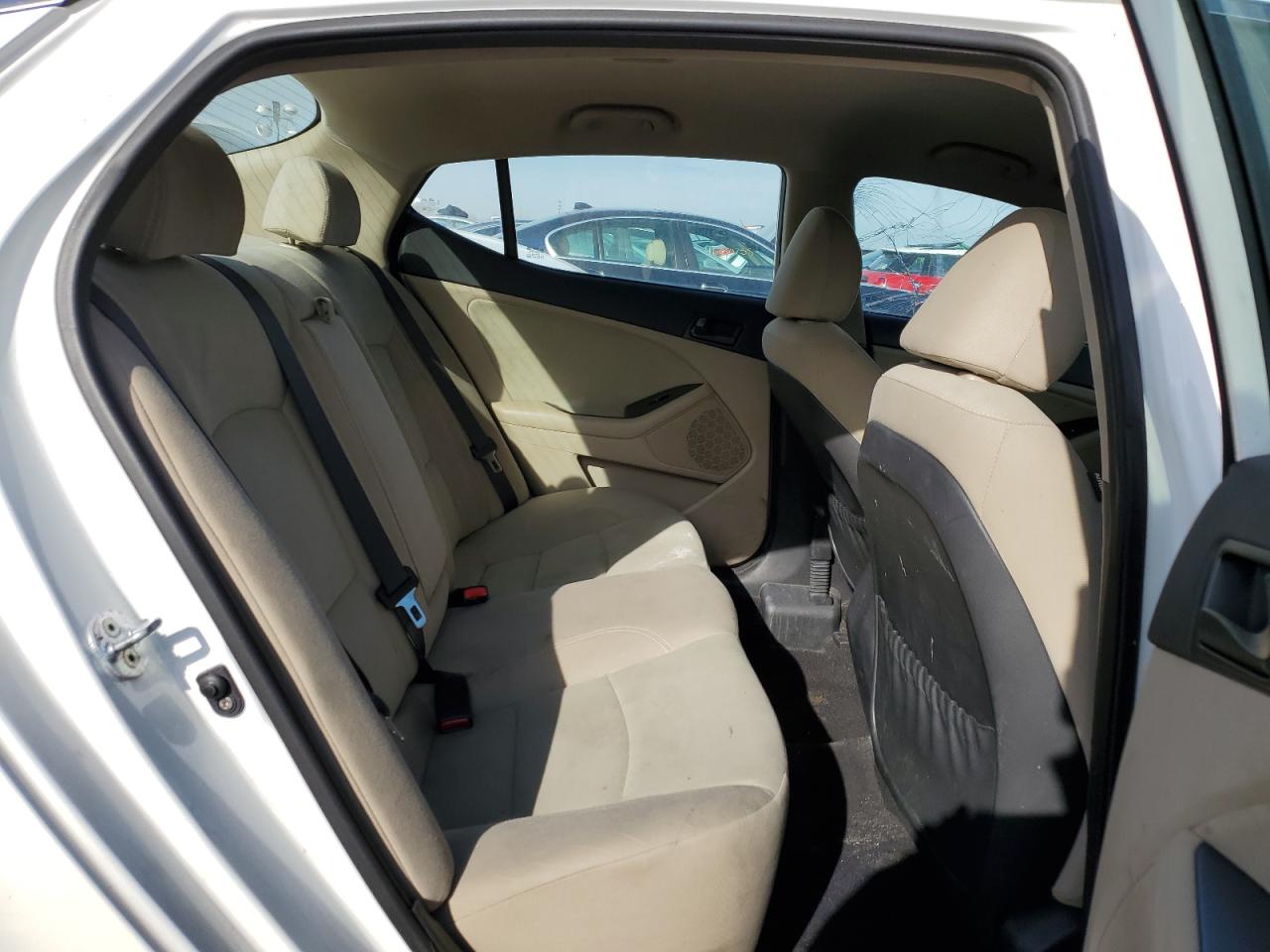 2015 Kia Optima - Image 10