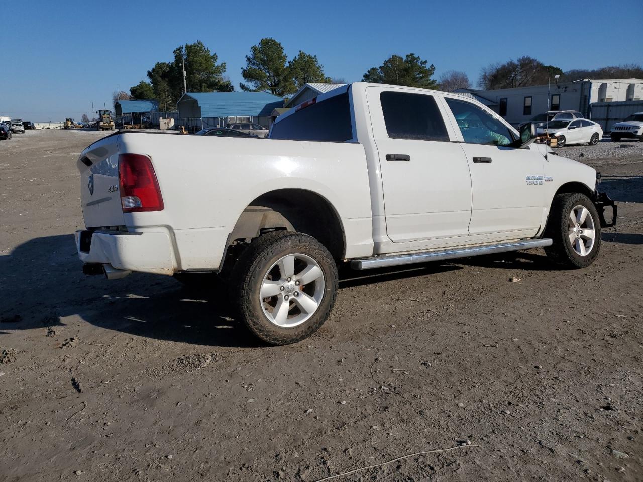 2014 RAM 1500 - Image 3