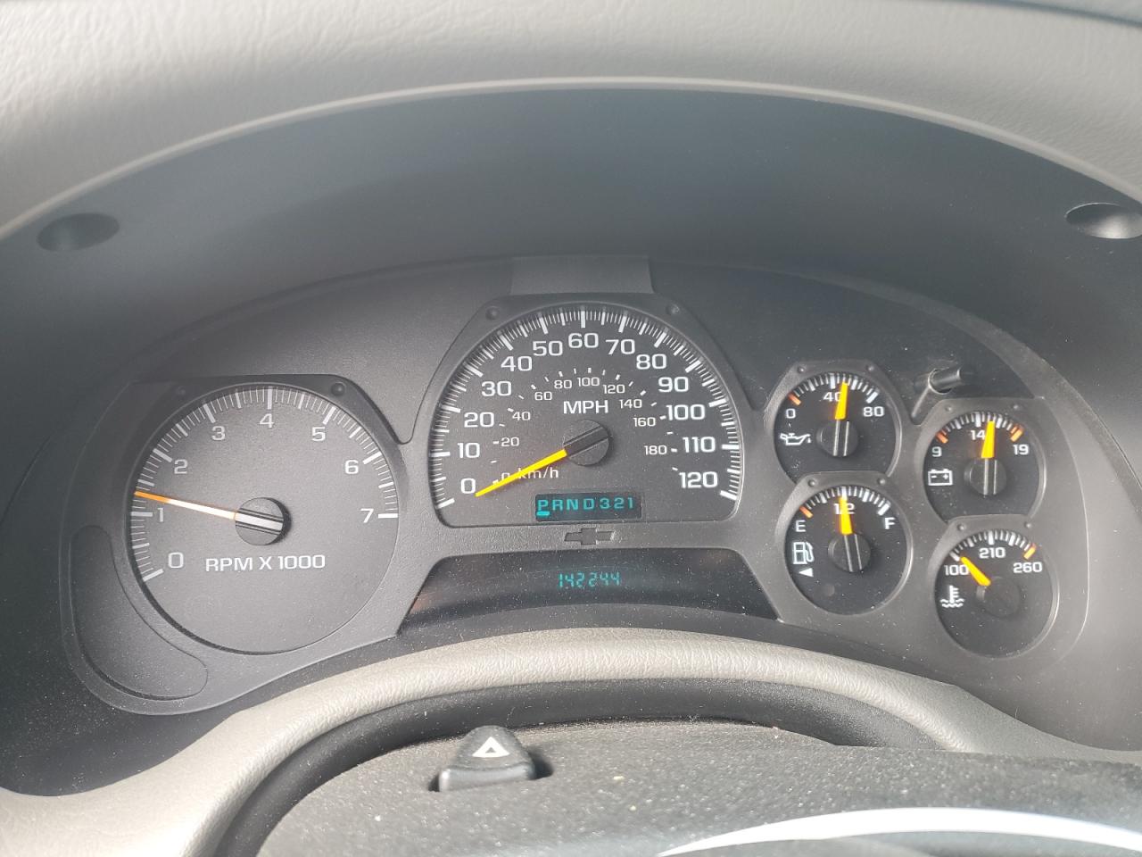 2003 Chevrolet TrailBlazer - Image 9