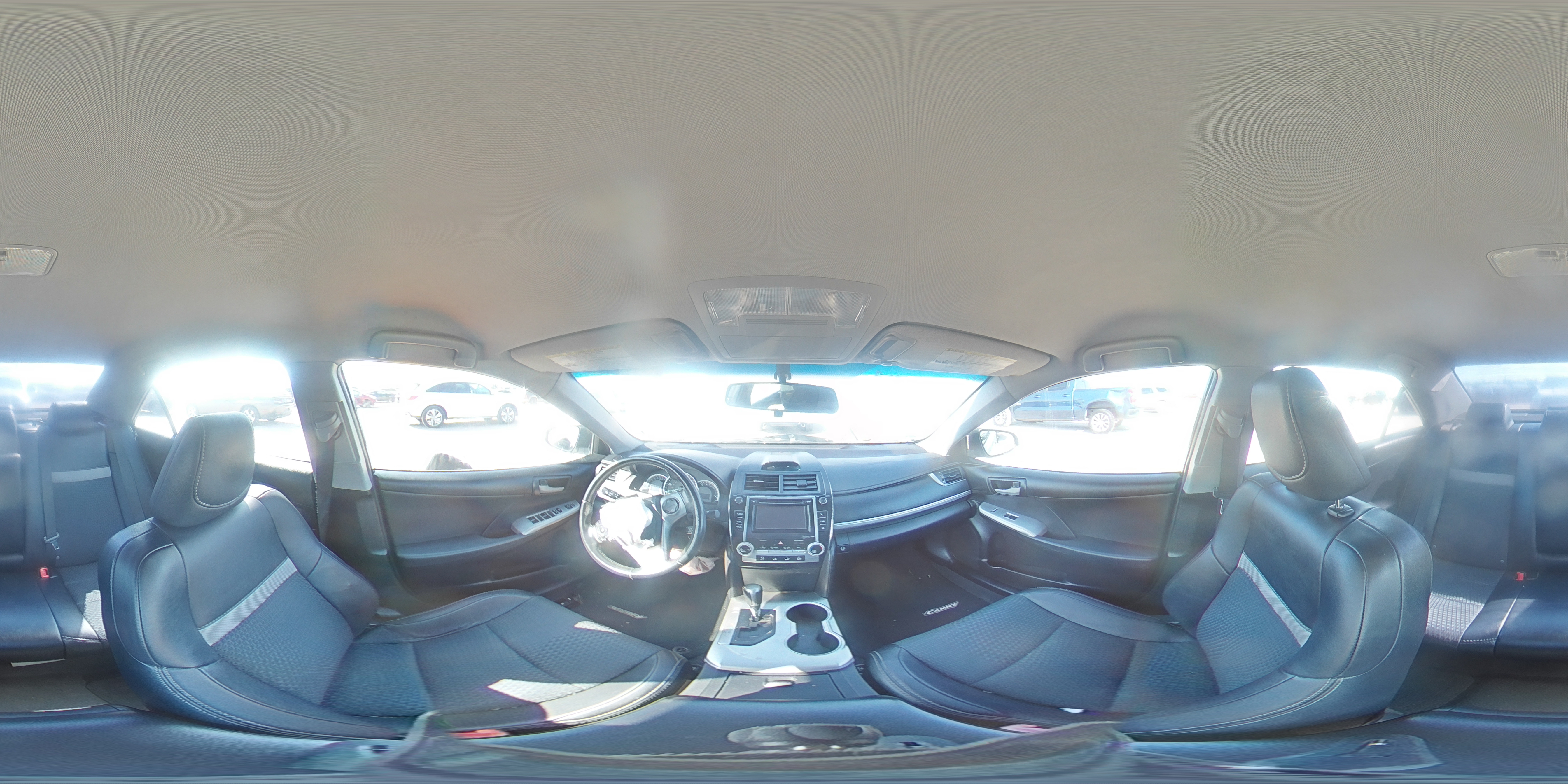 2013 Toyota Camry - Image 13
