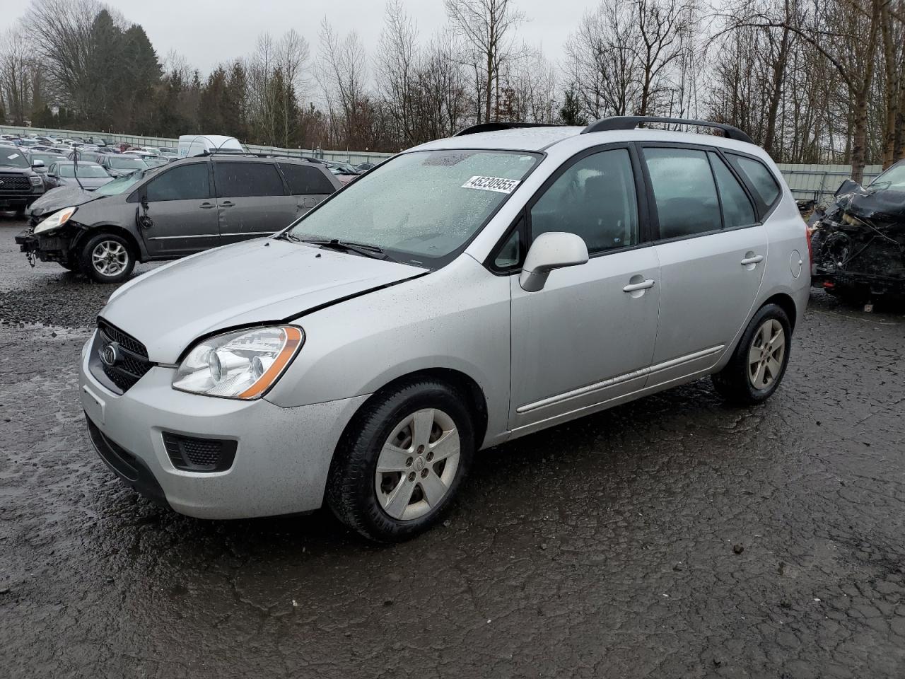 2009 Kia Rondo - Image 1