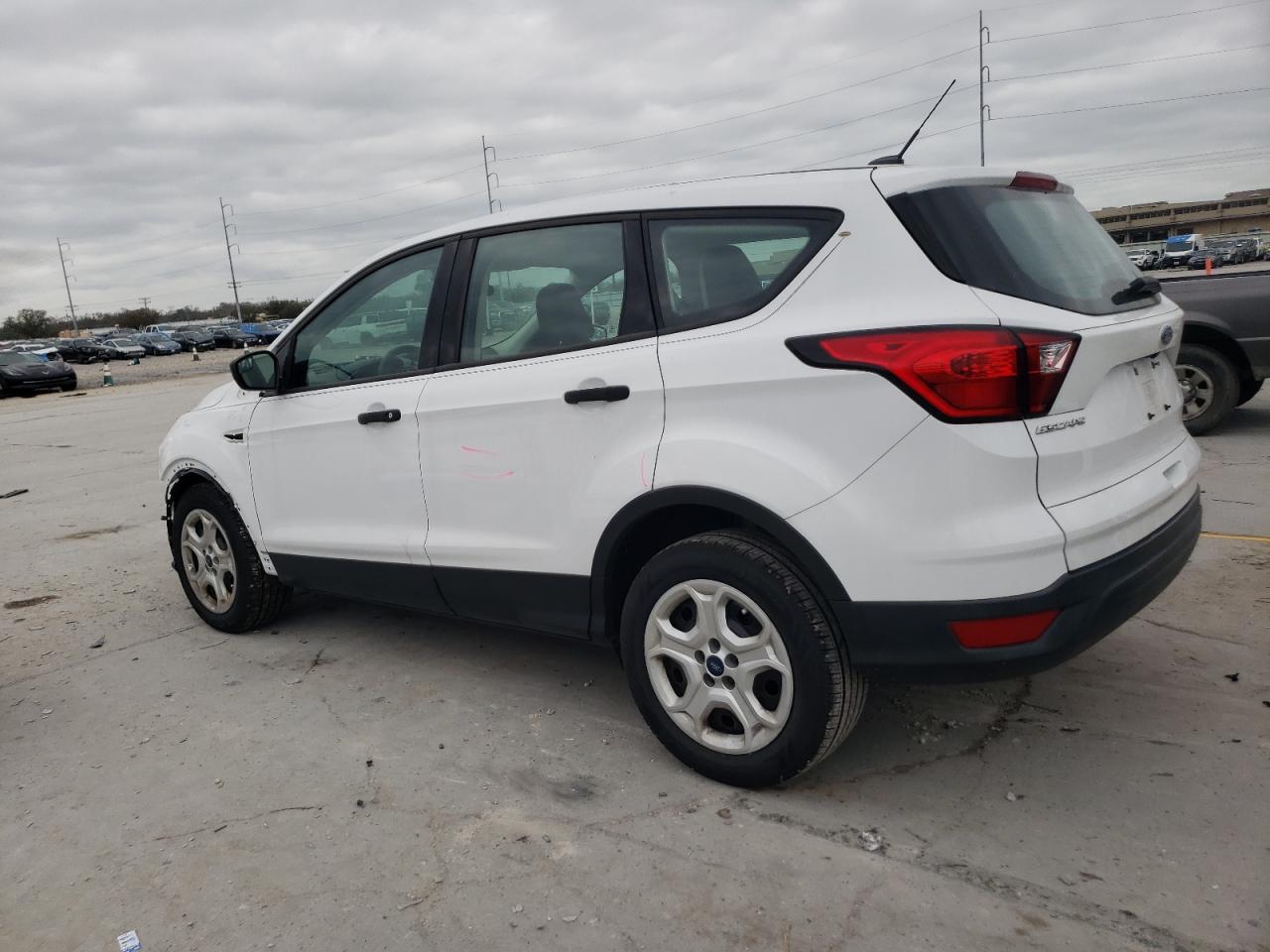 2019 Ford Escape - Image 2