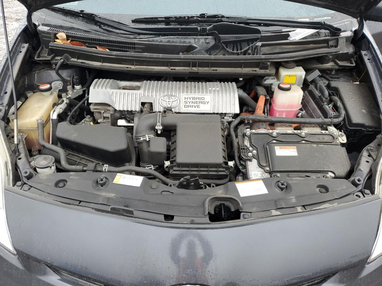 2015 Toyota Prius - Image 12