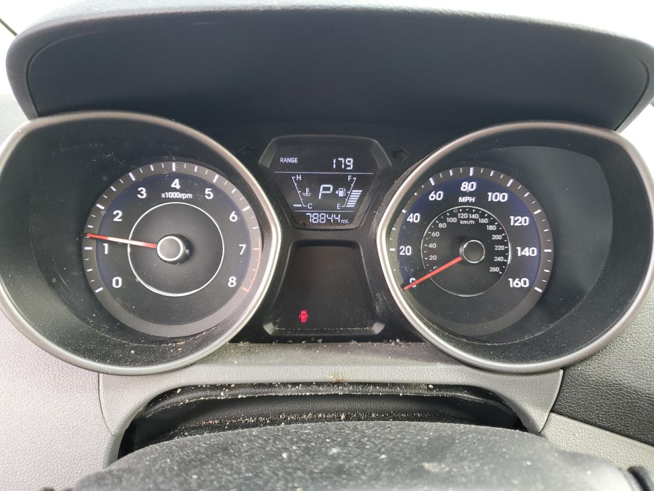 2016 Hyundai Elantra - Image 9