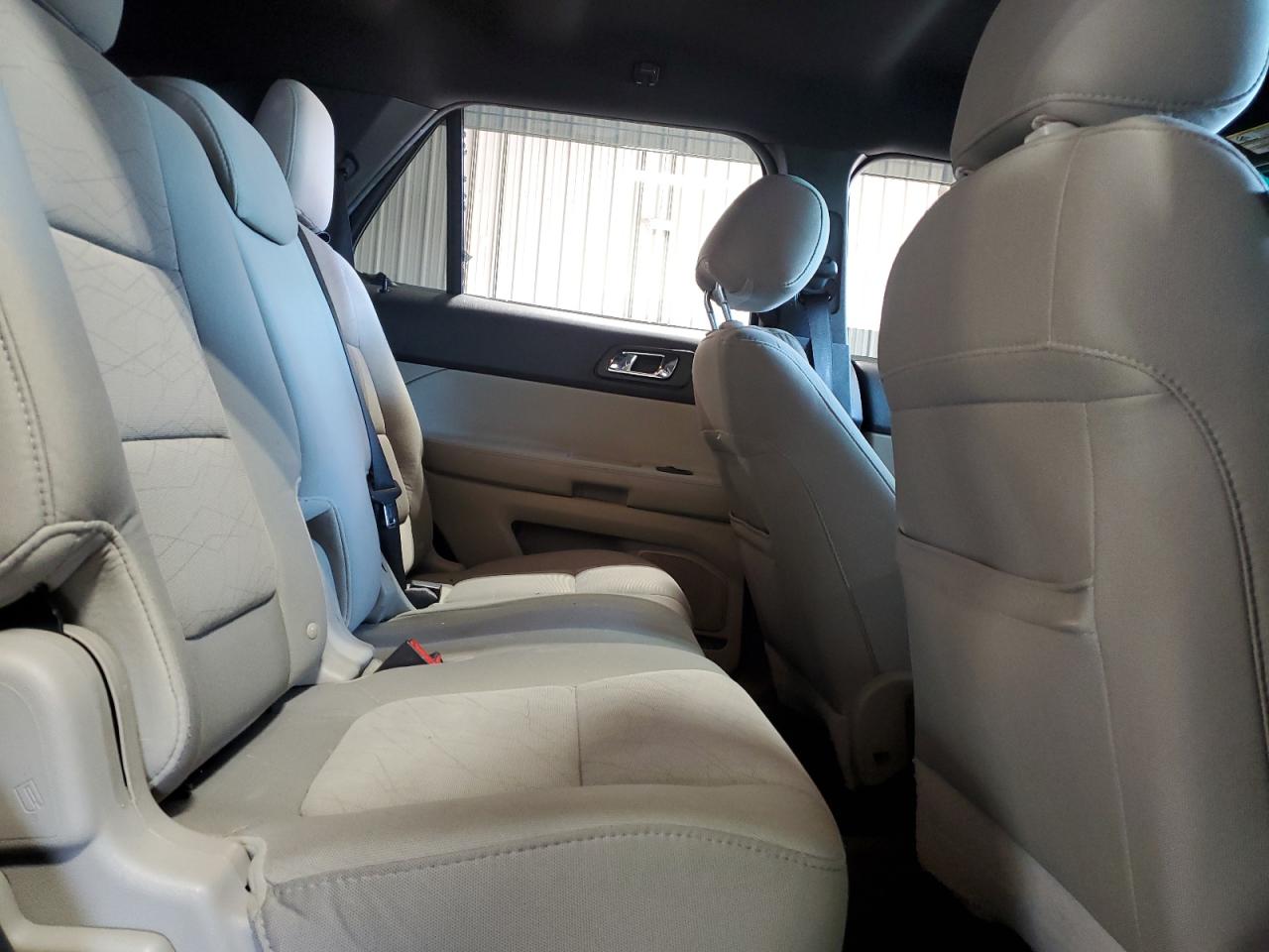 2013 Ford Explorer - Image 11