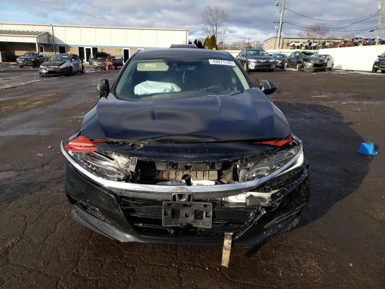 2018 Honda Accord - Image 5