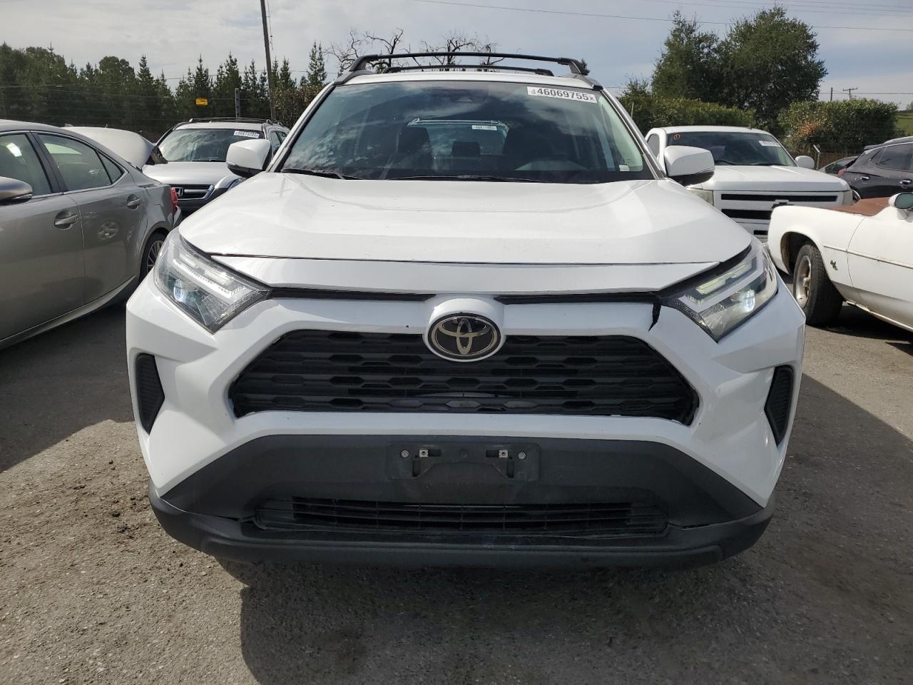 2023 Toyota RAV 4 - Image 5