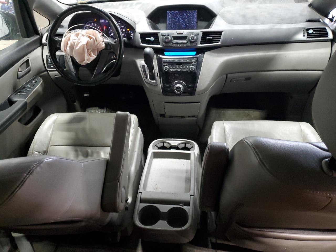 2012 Honda Odyssey - Image 8