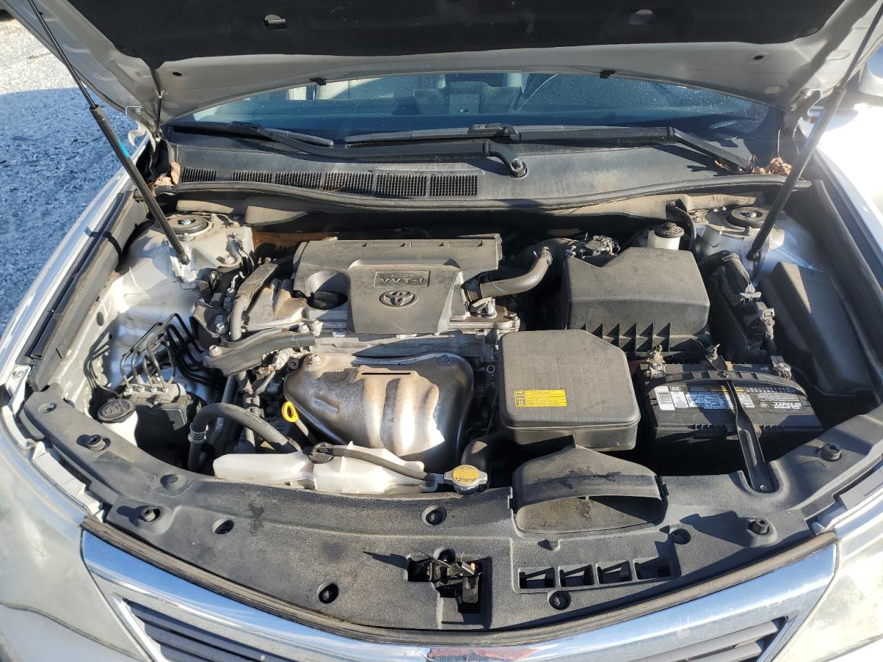 2012 Toyota Camry - Image 11