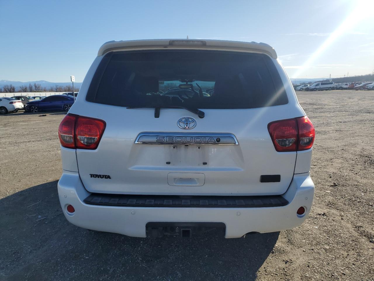 2010 Toyota Sequoia - Image 6