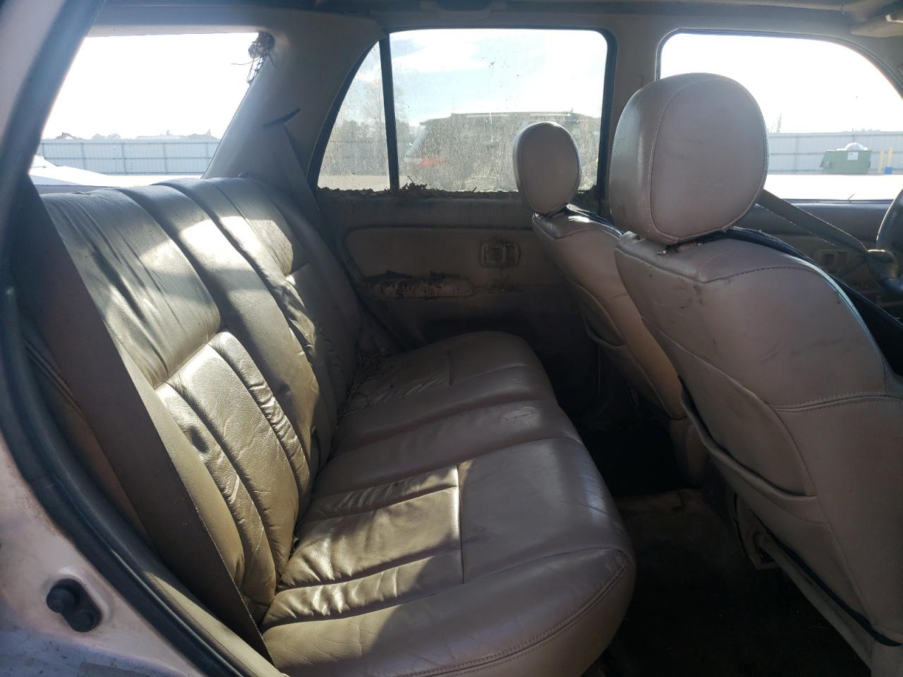 2000 Toyota 4Runner - Image 12