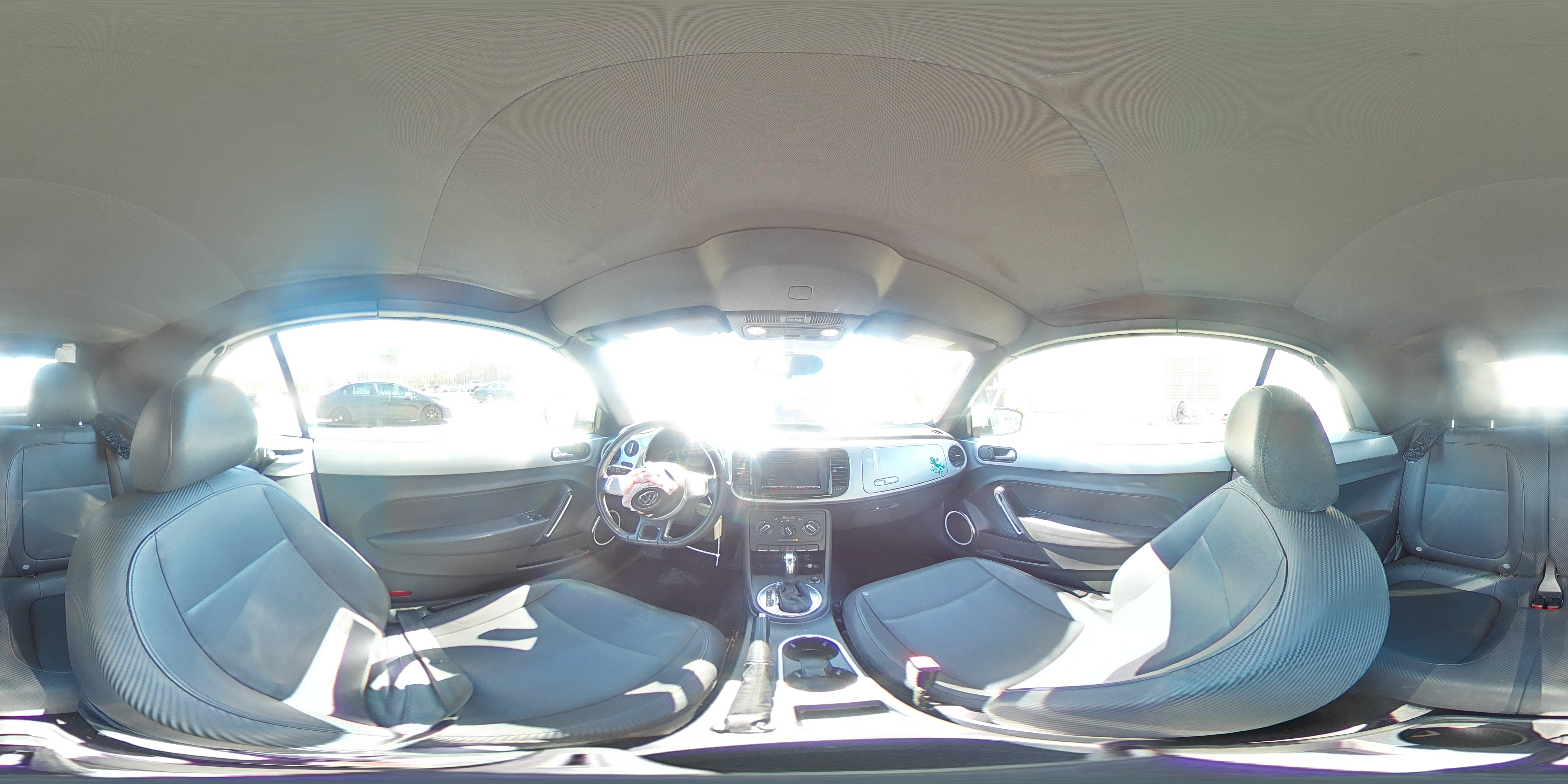 2013 Volkswagen Beetle - Image 14