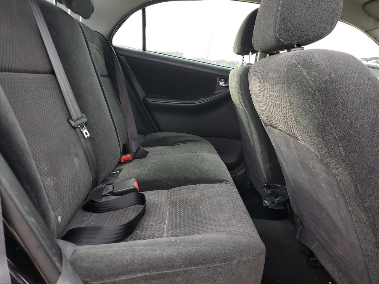 2005 Toyota Corolla - Image 10