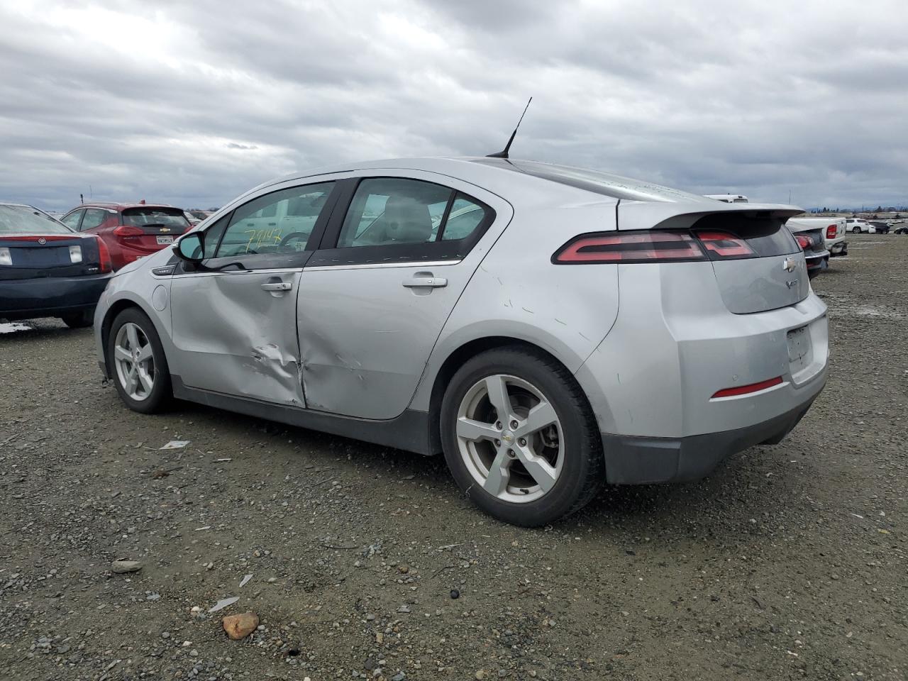 2014 Chevrolet Volt - Image 2