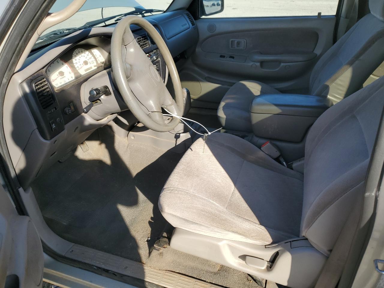 2002 Toyota Tacoma - Image 7