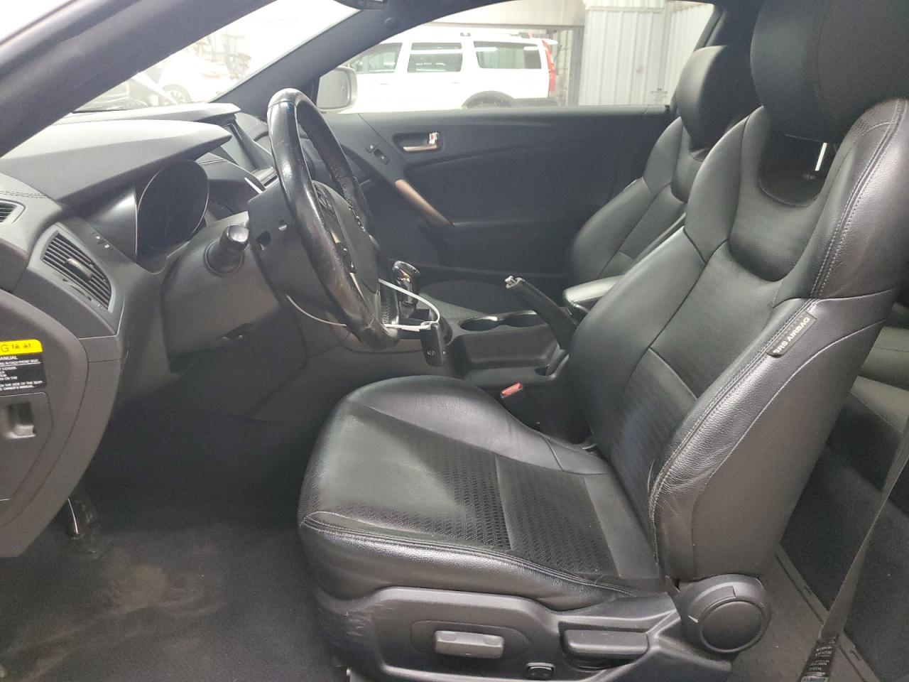 2015 Hyundai Genesis - Image 7