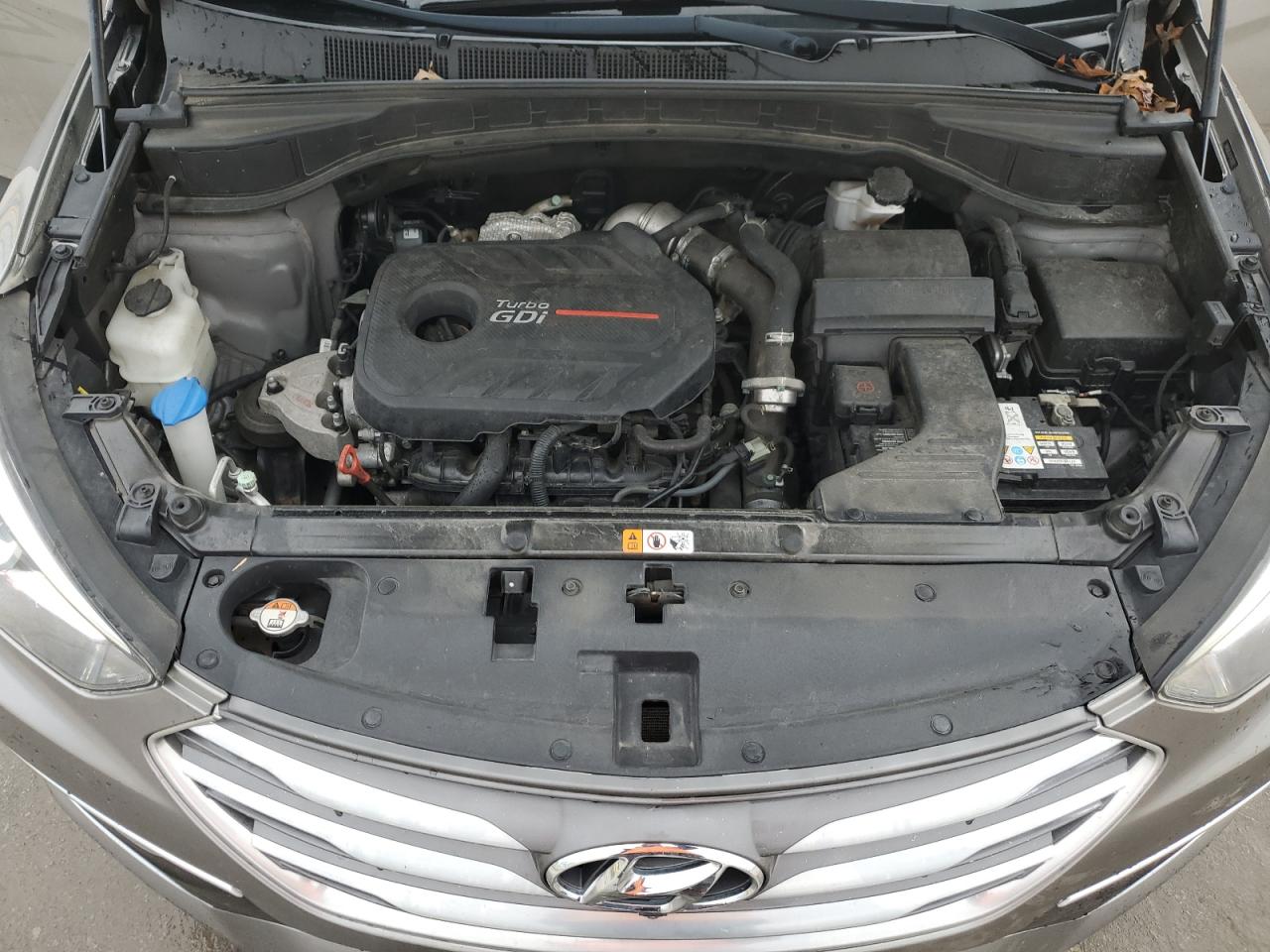 2018 Hyundai Santa Fe - Image 12